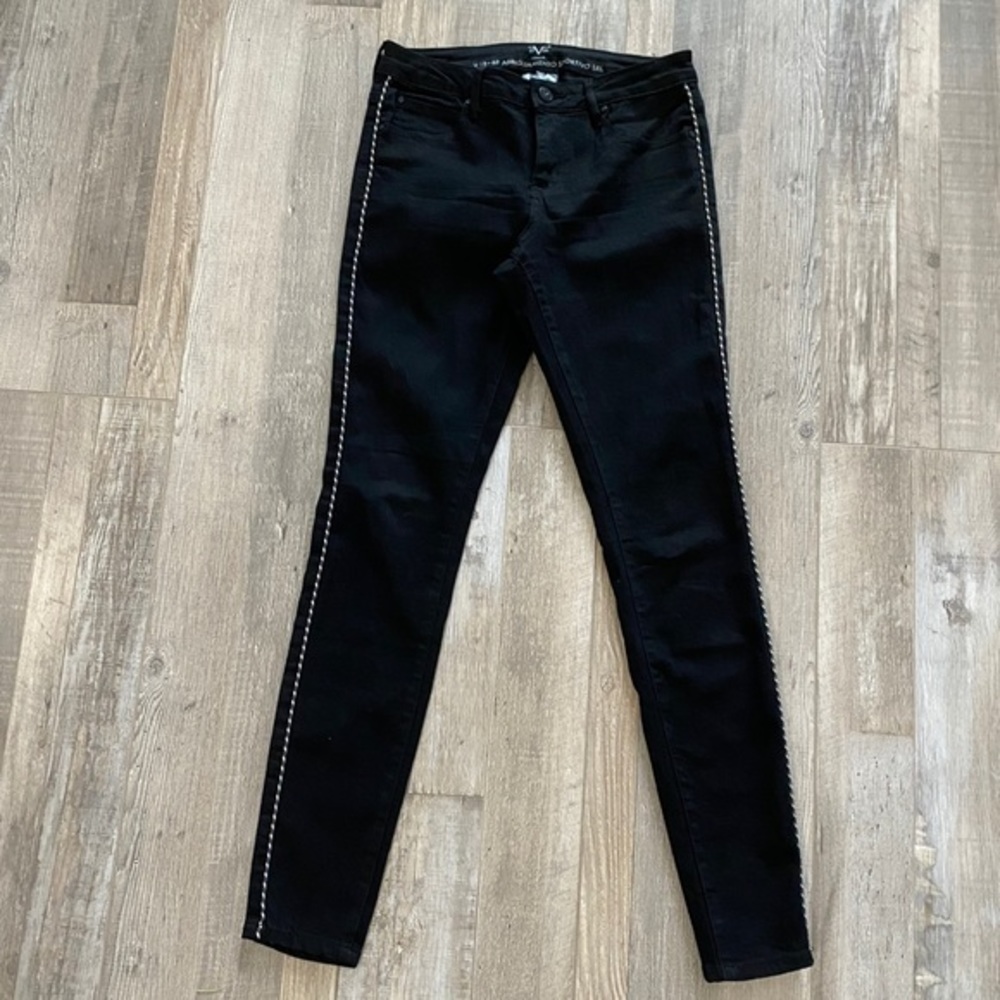 V19.69 jean size 26